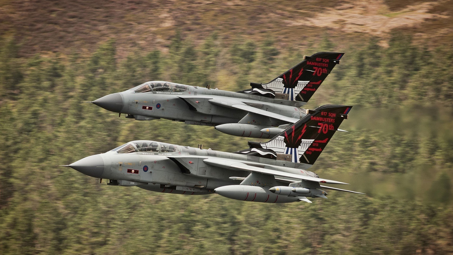 9游电竞站-_魔术逆转精彩纷呈，士气高涨_，魔术演示