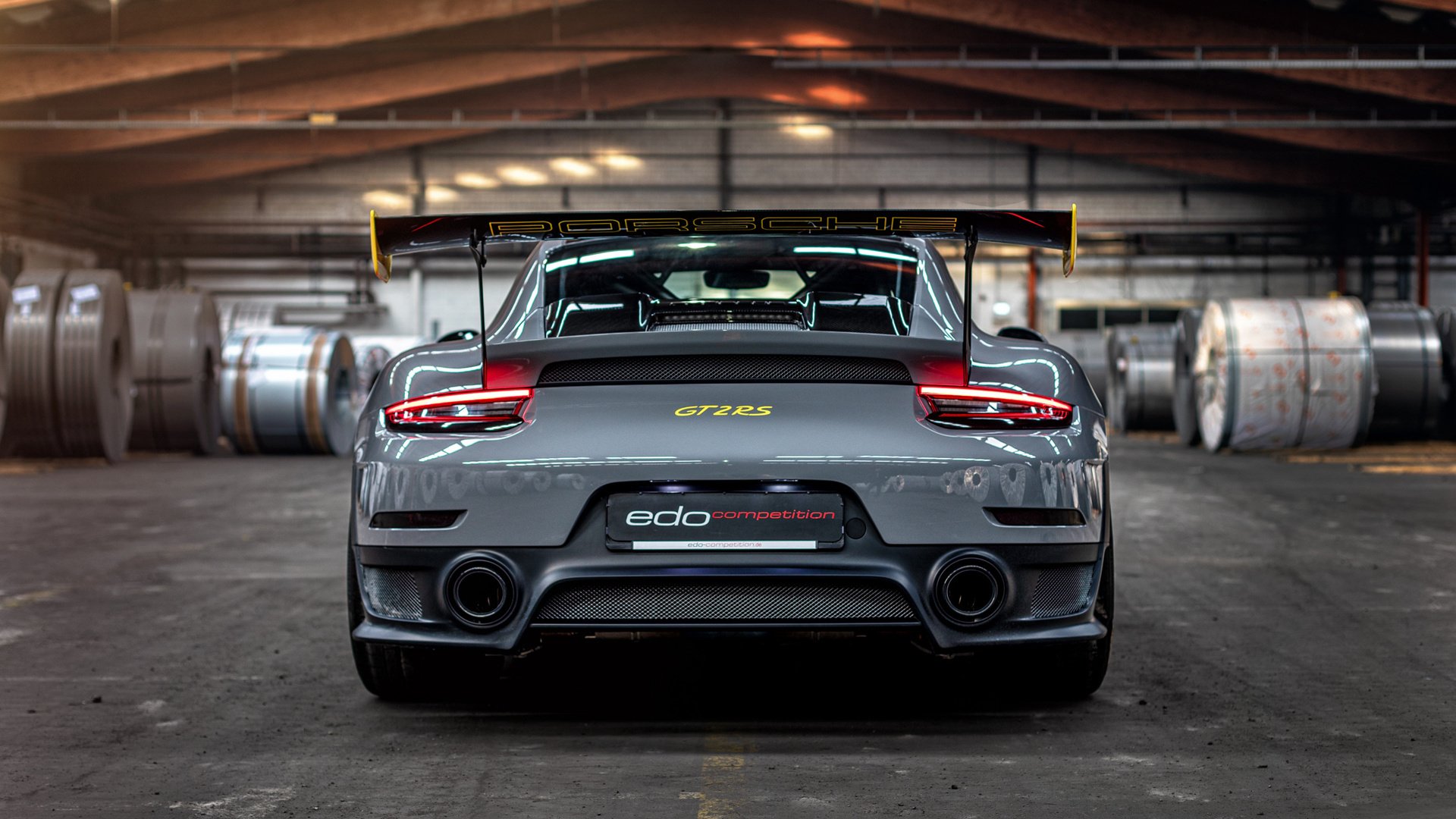 利物浦采用全面高压战术，连续三场零封，利物浦never walk alone